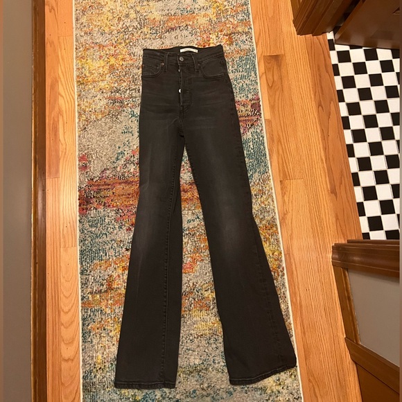 Levi’s ribcage boot jeans - Picture 1 of 4